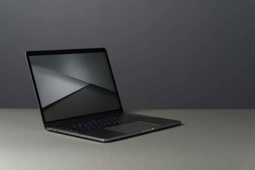 Read more about the article Top 10 Laptops on Amazon: The 2025 Buyer’s Guide